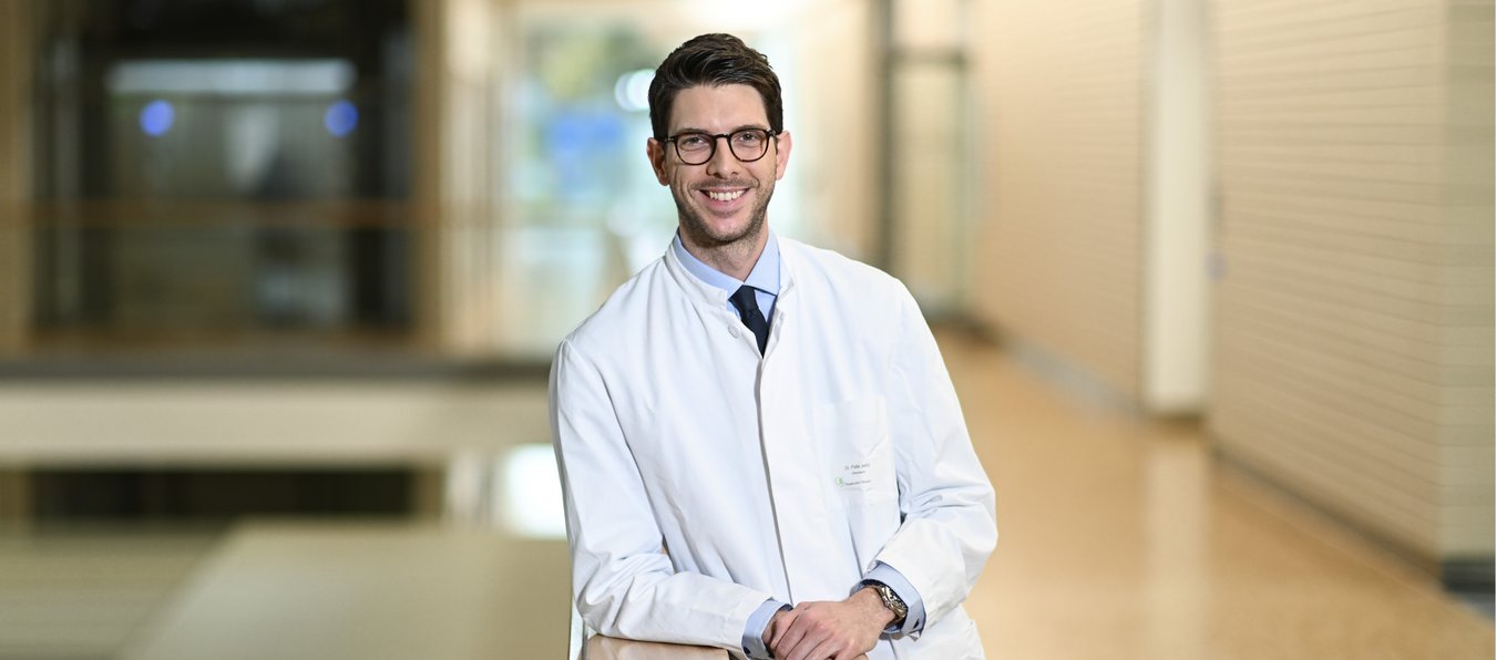 Leitender Oberarzt der Klinik für Plastische und Ästhetische Chirurgie, Leitender Arzt der Sektion für onkoplastische und postbariatrische Chirurgie, Chefarztvertreter Jehle Felix Leitender Oberarzt der Klinik für Plastische und Ästhetische Chirurgie, Leitender Arzt der Sektion für onkoplastische und postbariatrische Chirurgie, Chefarztvertreter Jehle Felix