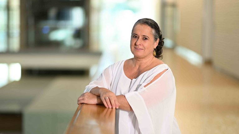 Oberärztin Dr. Ioana Knöller (hier im Bild) und ihr Kollege Dr. Benedict Fijen operierten Darius Braun vor 20 Jahren.